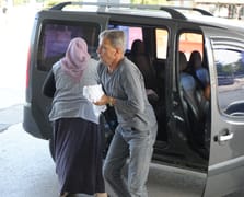 Kendini yaralayan kasaplar acil servislerin yolunu tuttu