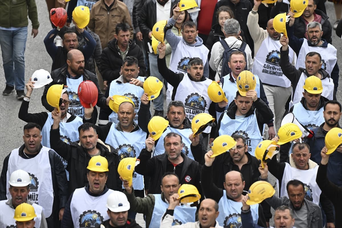 Başkentte 1 Mayıs böyle kutlandı! Doruk Madencilik işçileri de meydandaydı