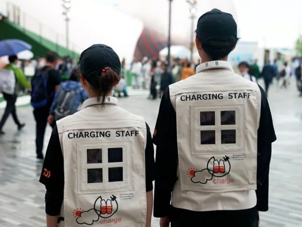 Japonya'da güneş enerjisiyle çalışan yelek üretildi