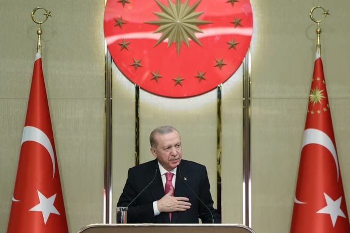 Cumhurbaşkanı Erdoğan'dan gençlere iftar programında önemli mesajlar