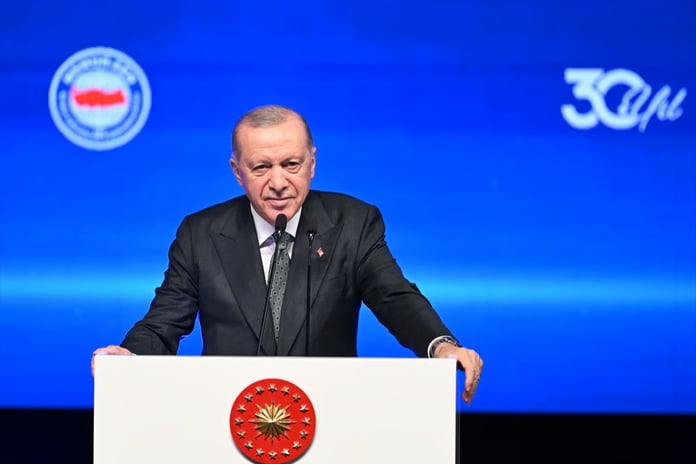 Cumhurbaşkanı Erdoğan binlerce işçiyi ilgilendiren tarihi duyurdu