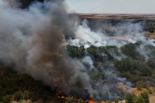 Kırklareli'nde yangın Avrupa Otoyolu'nu kapattı
