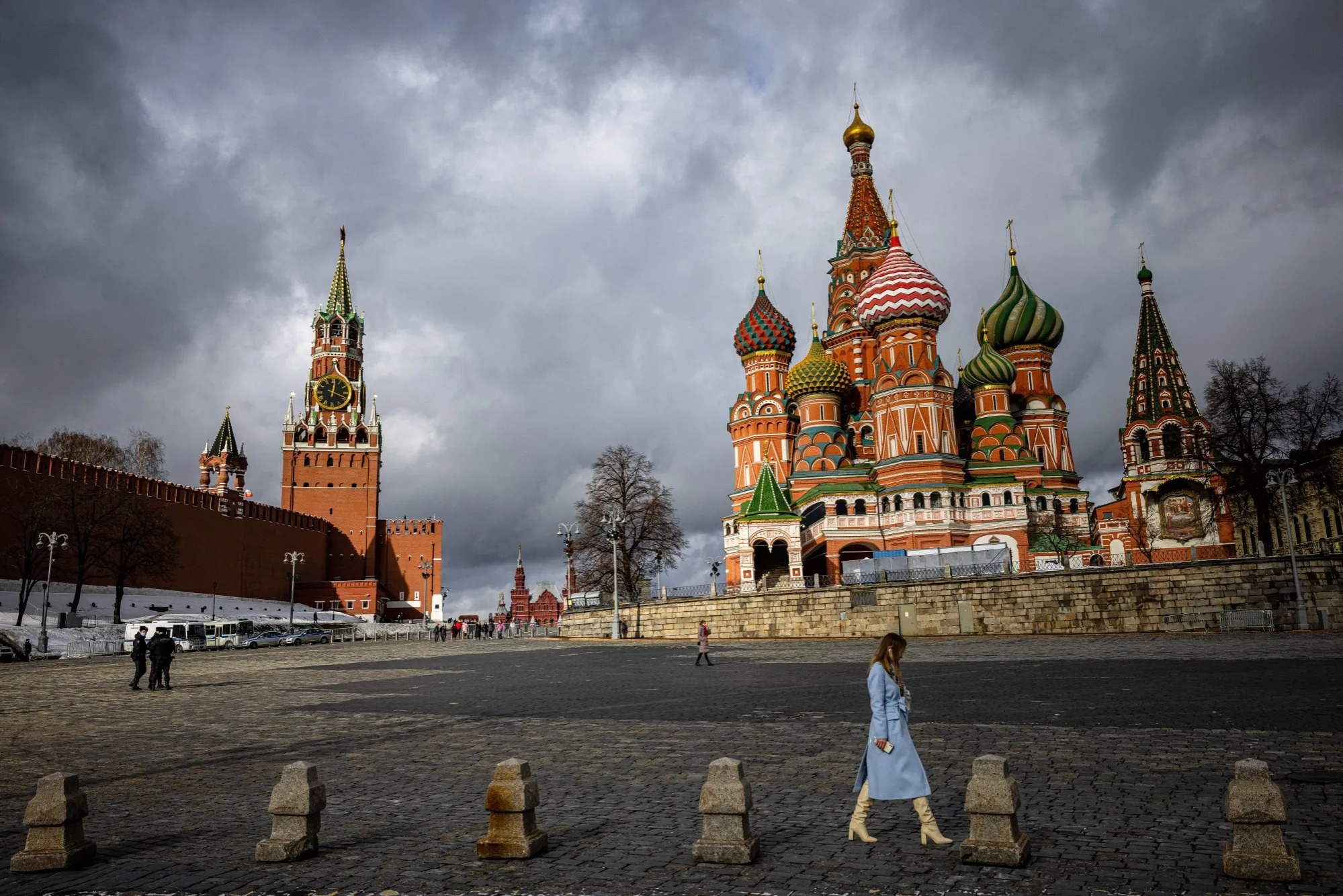 Kremlin’s $50 Billion Asset Seizures Deepen Economic Crisis