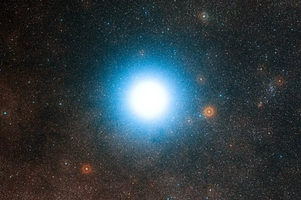 Alpha Centauri'nin teleskop fotoğrafı.
