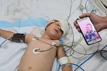 Hasta çocukları tahliye etmeyen İngiltere'ye Gazze davası