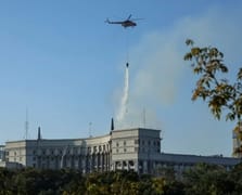 Ukrayna Savaşı'nda bir ilk: Rus güçleri hükümet binasını vurdu