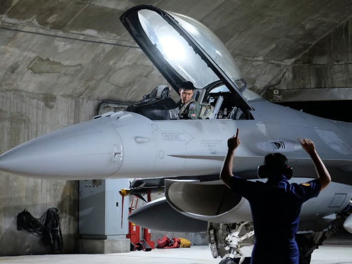 Trump’tan Tayvan’a askeri yardım freni: 400 milyon dolarlık paket reddedildi