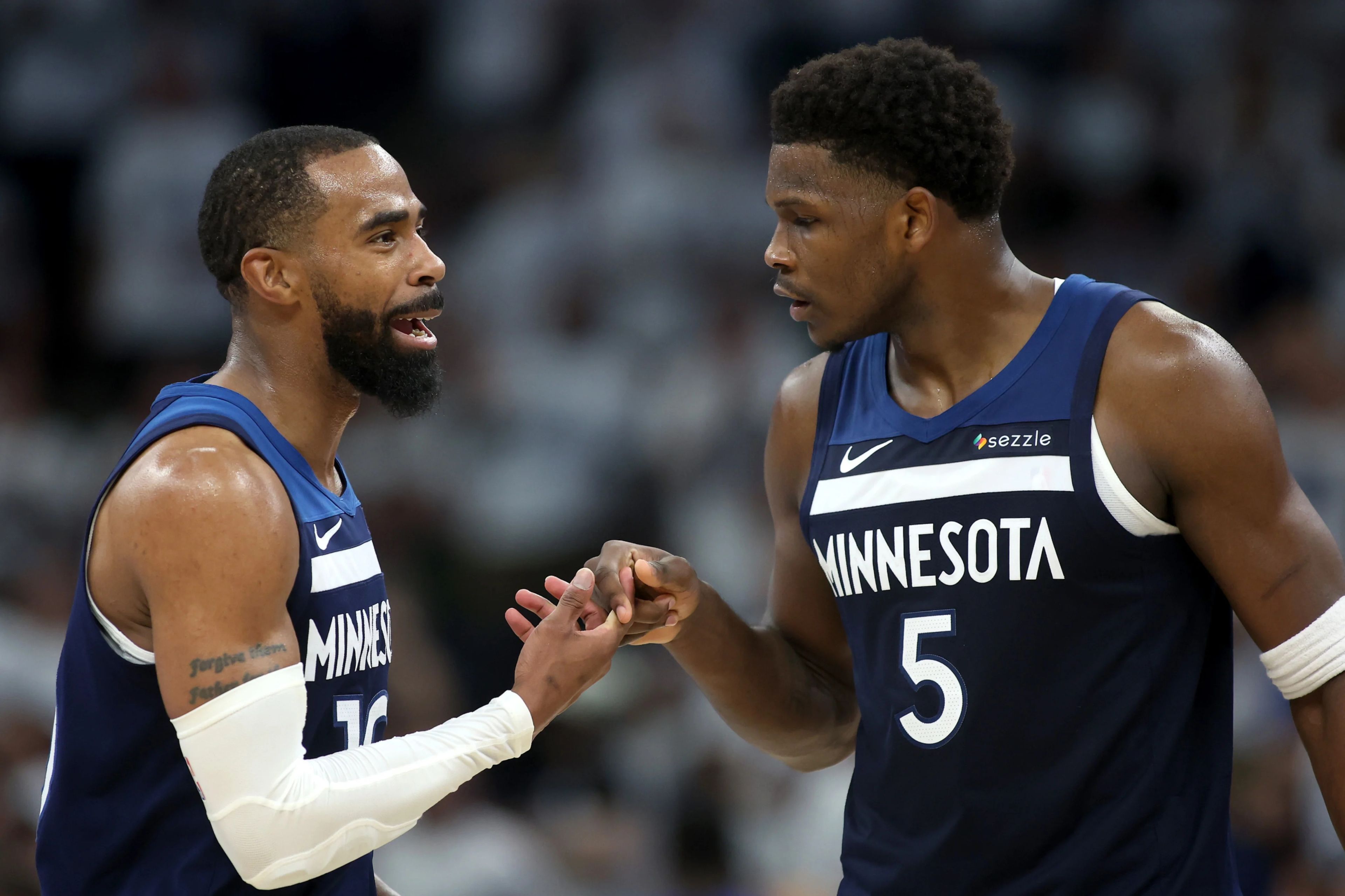 NBA Play-off maratonunda kritik haftalar: Bir finalist netleşti, diğerinde son ana kadar mücadele