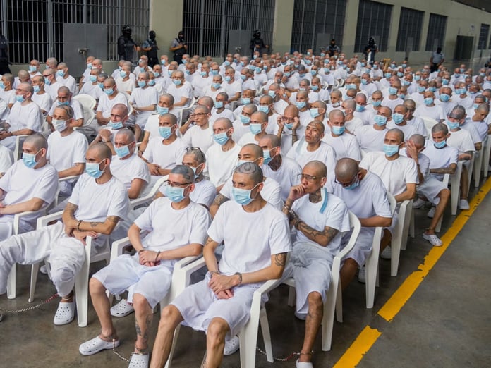 El Salvador’da 486 kişilik dev çete davası başladı