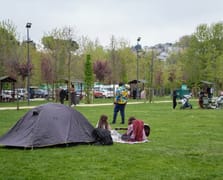 Deprem sonrası binlerce İstanbullu geceyi dışarıda geçirdi