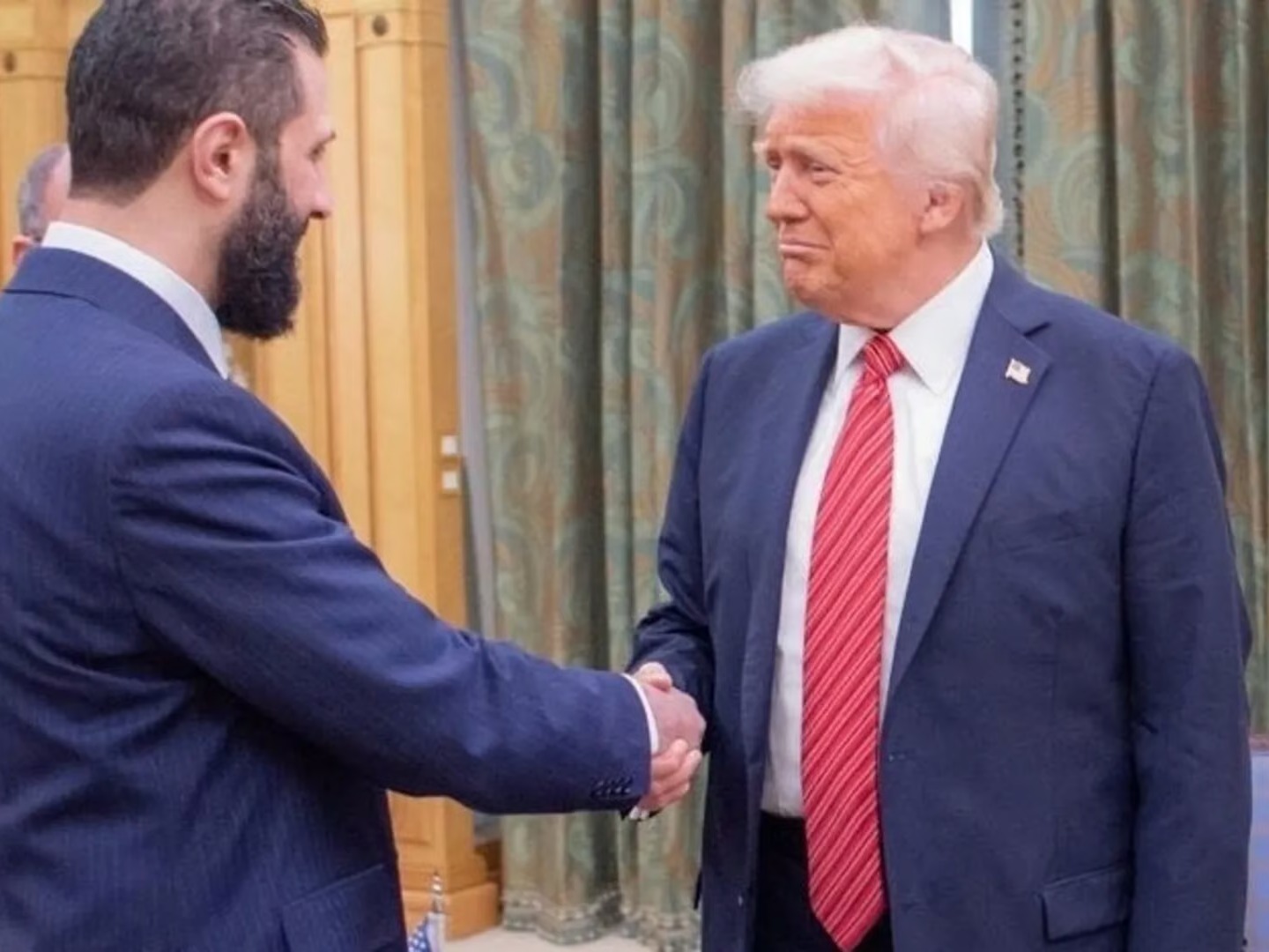 US Backs Syria’s New Leader to Counter Iran and IS