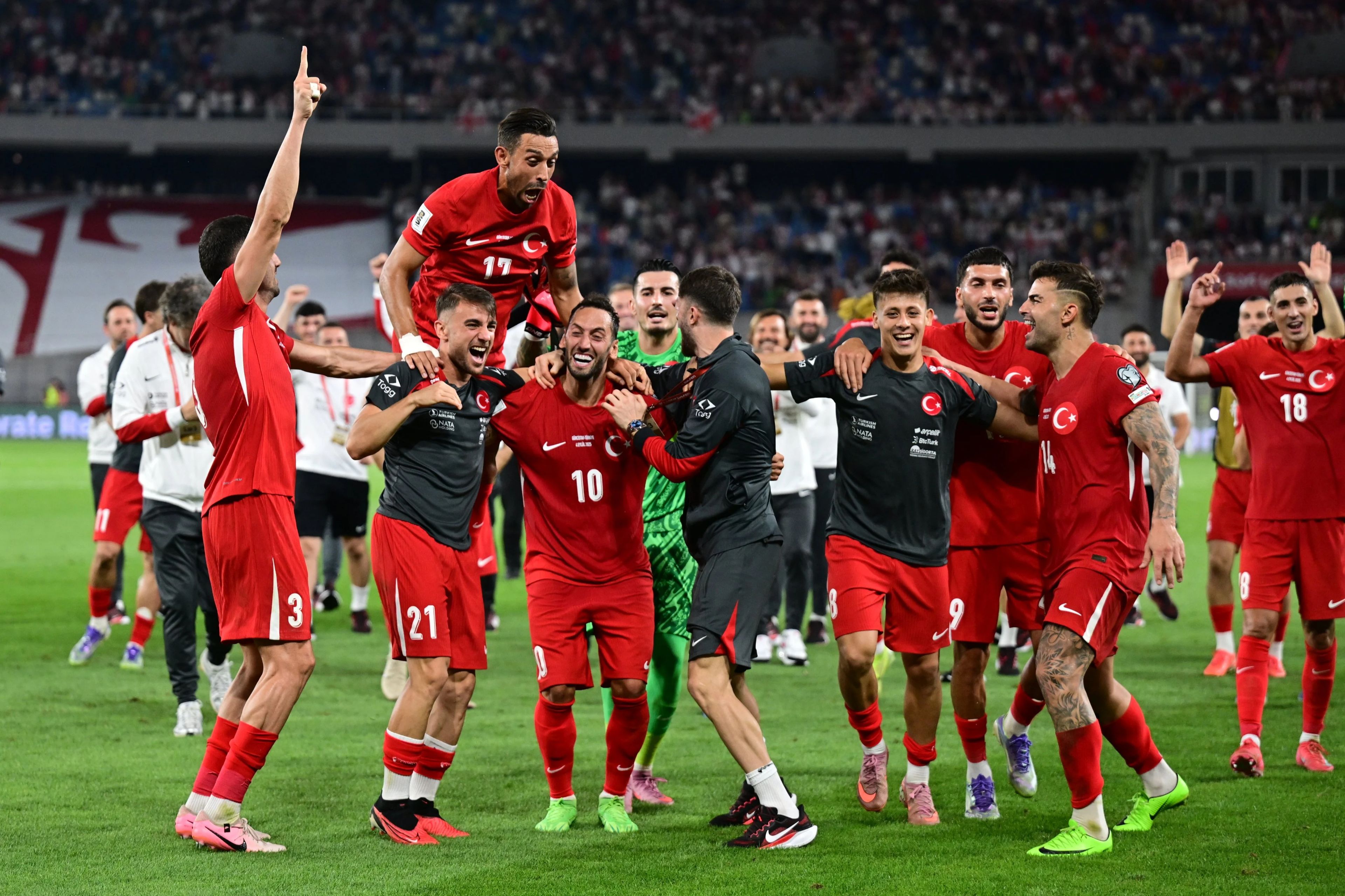 A Milli Futbol Takımı, elemelere galibiyetle başladı: Mert Müldür'den rekor gol, Kerem Aktürkoğlu'dan iki gol