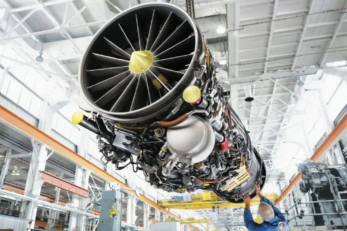 Hindistan, savaş uçağı motoru geliştirmek için ABD’ye alternatif arıyor