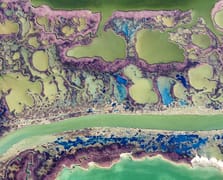 Yeryüzüne nakşedilmiş bir Ebru çalışması