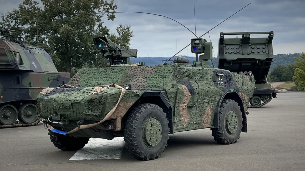 Hollanda, Fennek ve PzH 2000 için Barracuda kamuflaj sistemi sipariş etti
