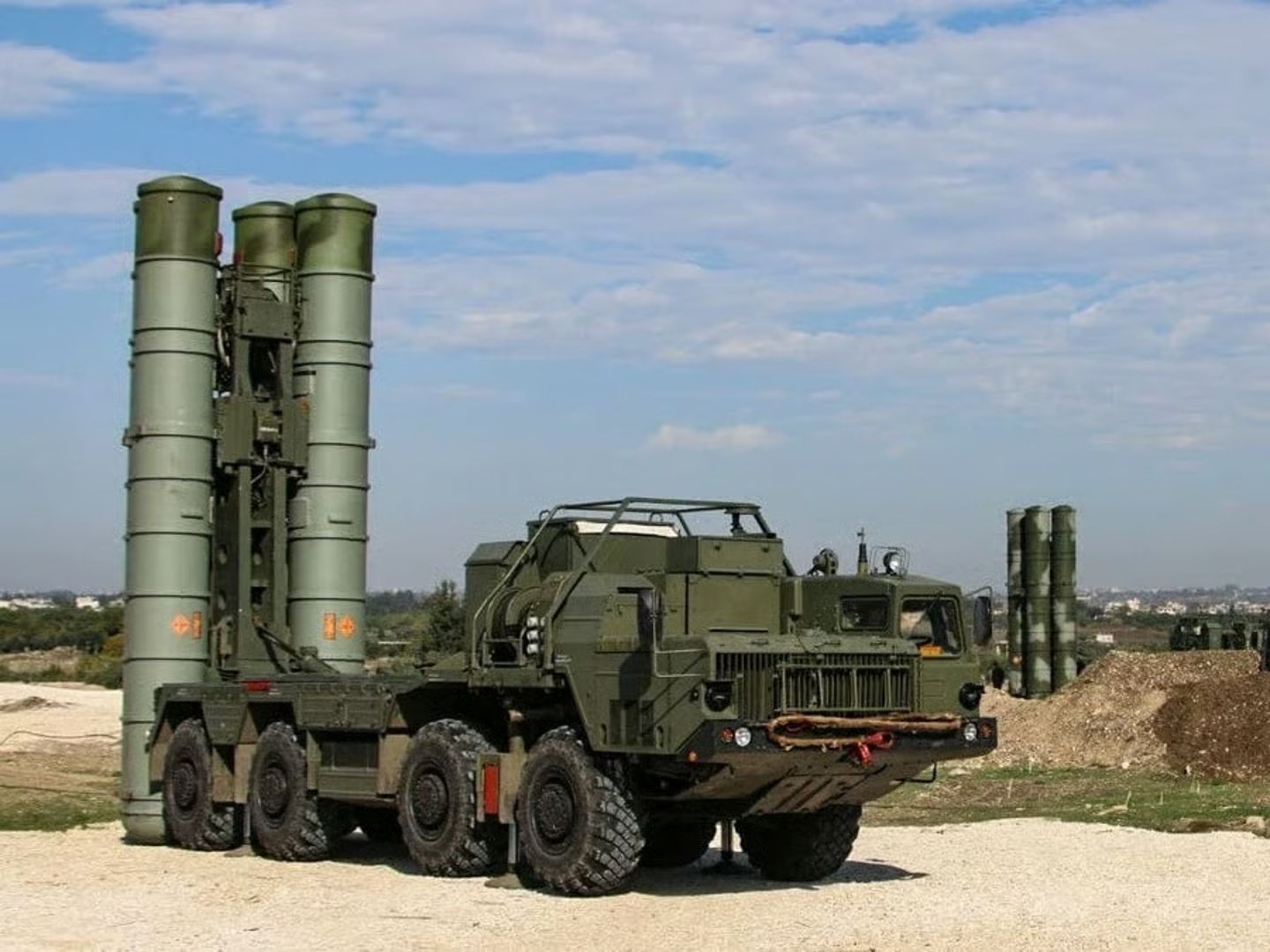Rusya’nın savunmada 70 milyar dolar ihracat portföy büyüklüğüne ulaştığı açıklandı