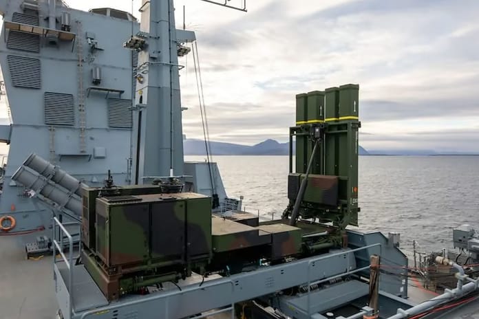 Lockheed Martin ve Diehl Defence, IRIS-T füzelerinin Aegis savaş sistemine entegrasyonunu araştırıyor