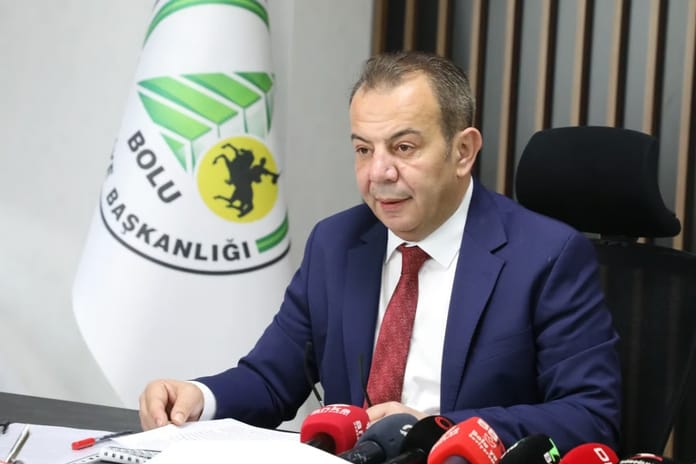 İrtikap suçundan tutuklanan Tanju Özcan görevinden alındı