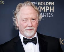 ABD'de ünlü oyuncu Busfield'ın evine baskın düzenlendi