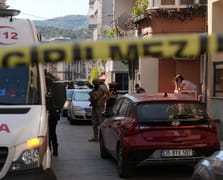 İzmir'de polis merkezine saldırı: 2 polis şehit, 2 polis yaralı