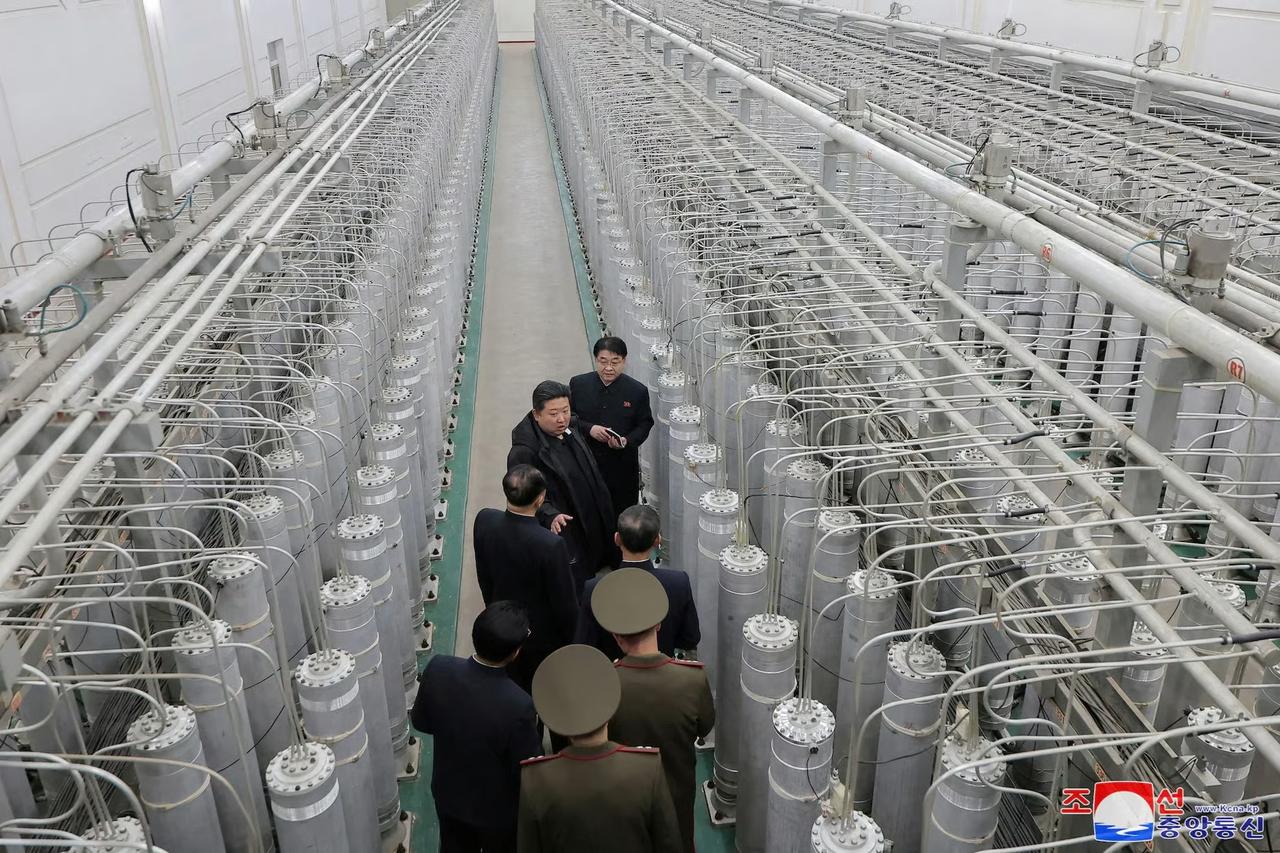Kuzey Kore lideri Kim Jong-un: Nükleer cephanelik "katlanarak" büyüyecek