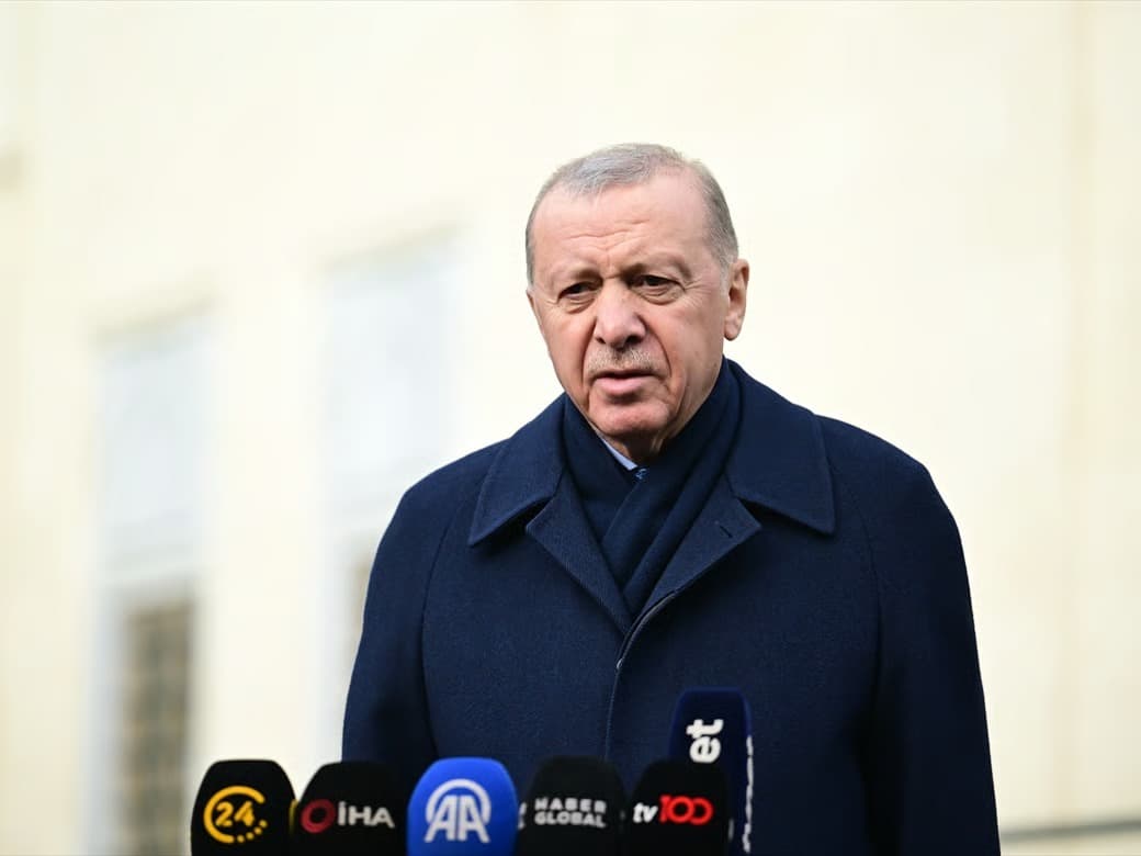 "Konteynerler bekliyor, zalim izin vermiyor"