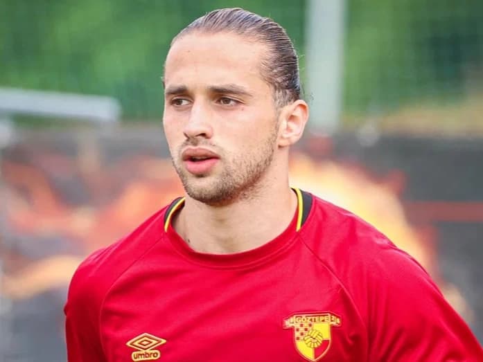 Galatasaray'dan sağ beke yerli takviyesi
