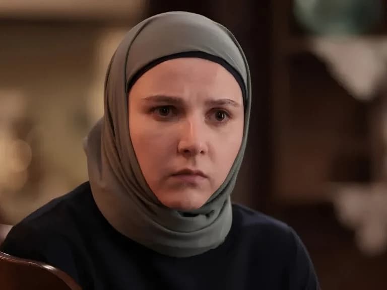 Kızılcık Şerbeti Gamze Karaduman
