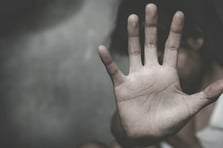 İstanbul’da okul müdüründen 15 erkek öğrenciye 8 yıl boyunca cinsel istismar