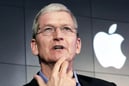 Apple CEO’su Tim Cook ortalama bir maaşı 7 saatte kazandı