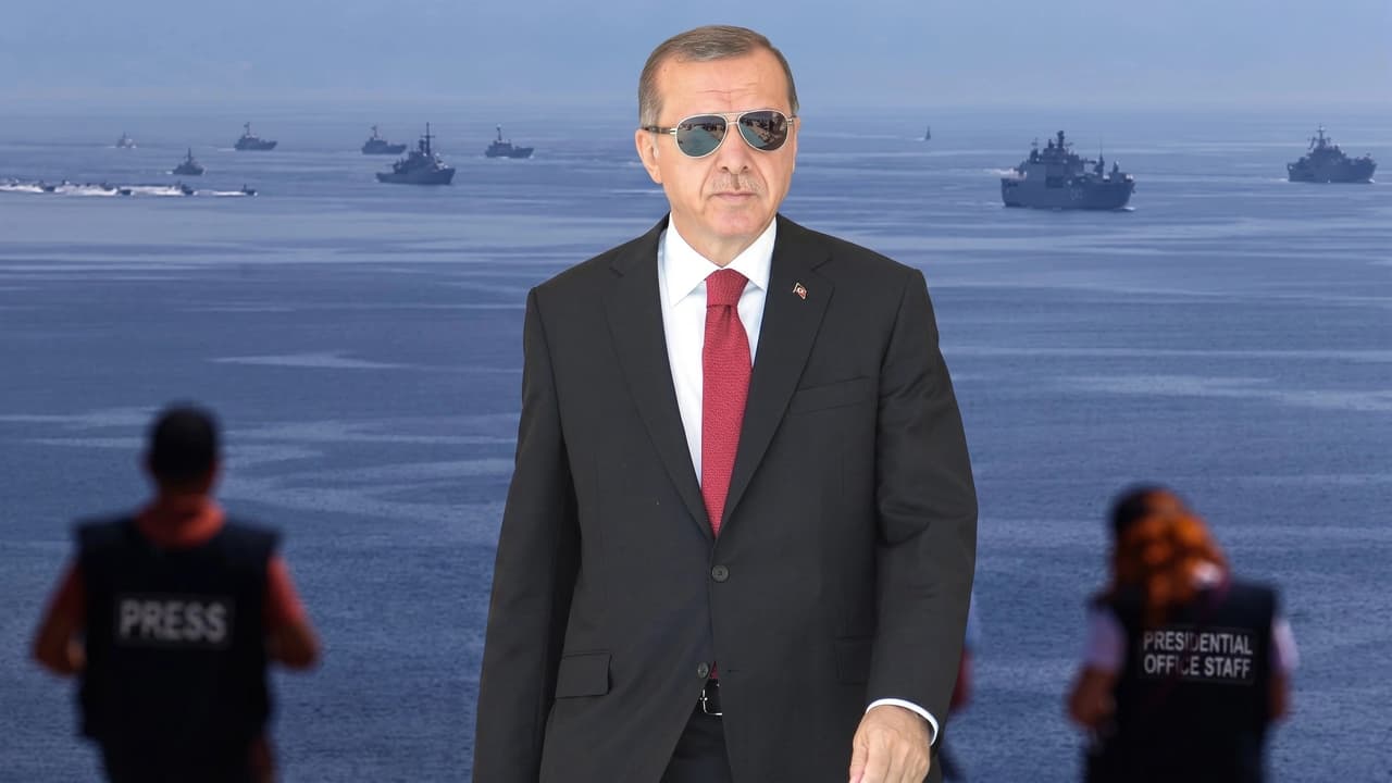 Cumhurbaşkanı Erdoğan Yunanistan'ı açık açık uyardı! "Kaş'tan bir ses versek duyarlar"
