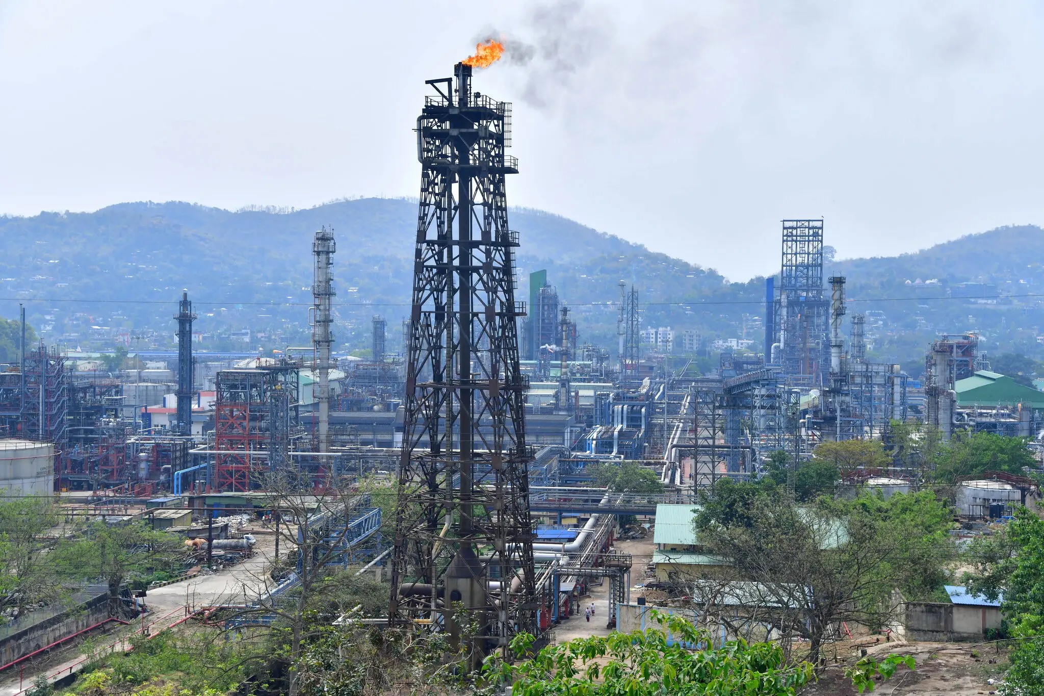 India Defies Trump, Will Keep Buying Russian Oil
