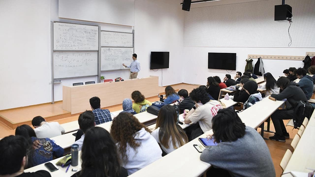 Vakıf üniversitelerinde tek ders ücreti
