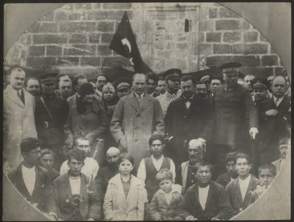 10 Kasım Atatürk fotoğrafları ve şiirleri
