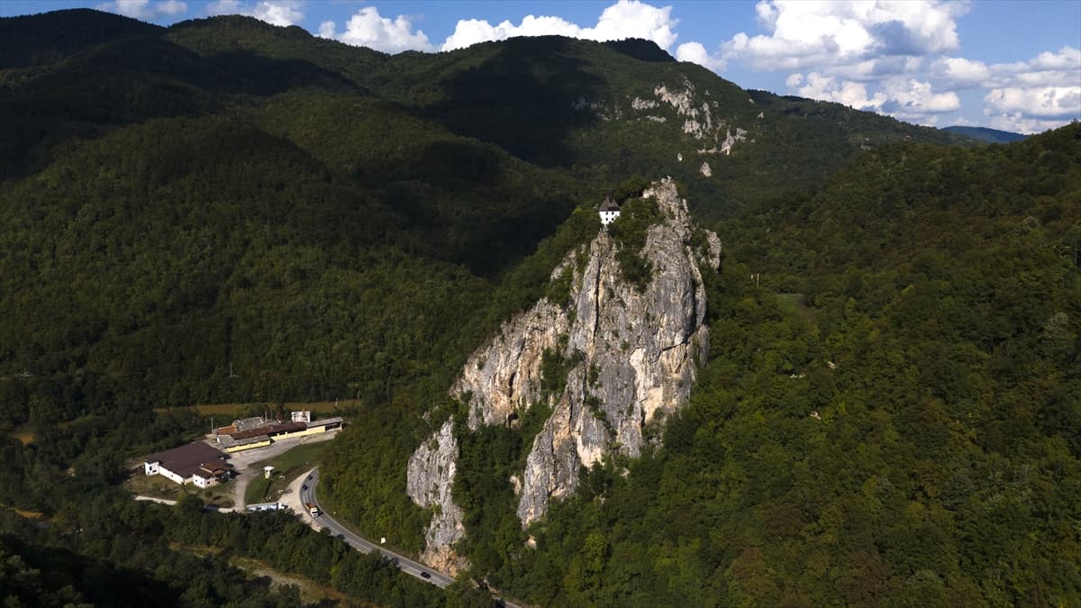 Bosna Hersek'te 5 asırdır varlığını sürdüren Kuşlat Camisi