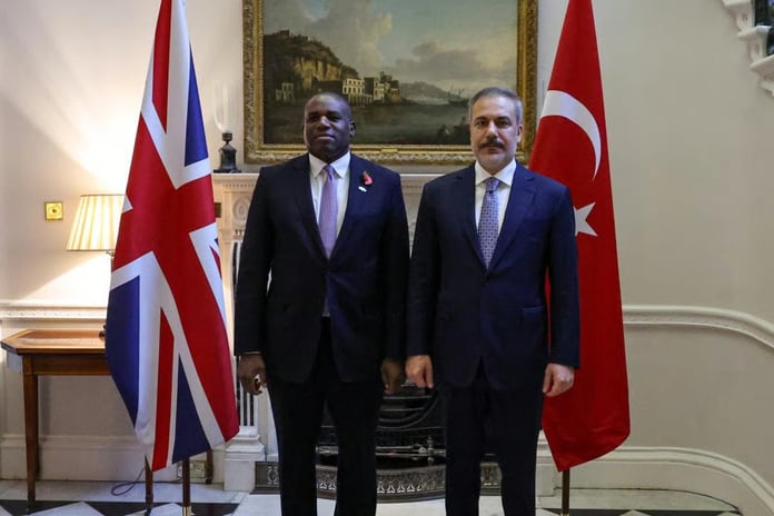 Dışişleri Bakanı Fidan İngiliz mevkidaşı Lammy ile telefon görüşmesi gerçekleştirdi