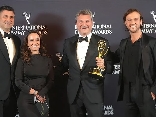 Türk Dizisi Deha'ya Uluslararası Emmy Ödülü