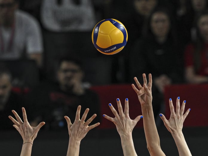 Sultanlar Ligi ateşleniyor: Eczacıbaşı, sezonun ilk derbisinde VakıfBank'ı yeni evinde ağırlıyor