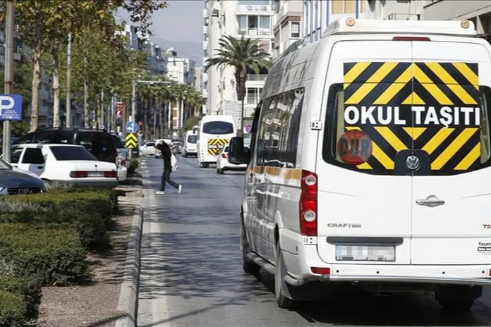 İstanbul'da servis ücretleri tartışması: Veliler ve firmalar arasındaki fiyat farkı gündemde