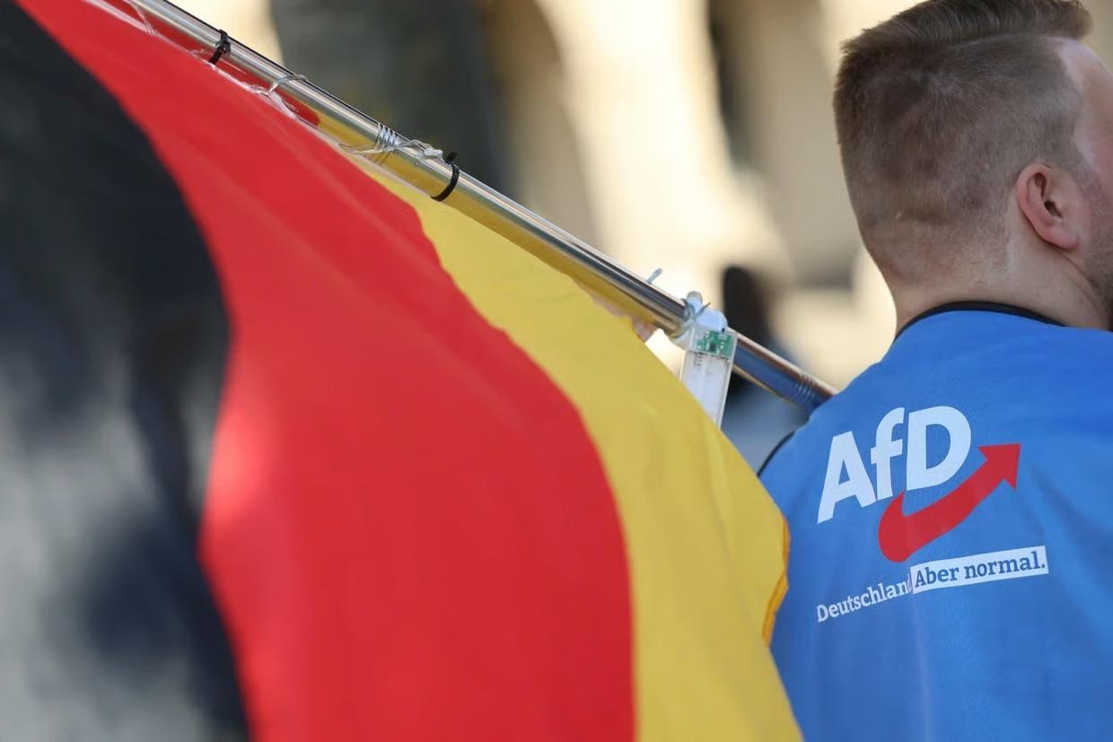 Almanya’da siyasi düzen değişiyor: Aşırı sağcı AfD anketlerde ilk kez iktidar partisini geride bıraktı