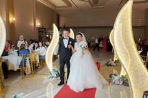 Şaka amaçlı söylediği "Benimle evlenir misin?" sözü gerçeğe dönüştü