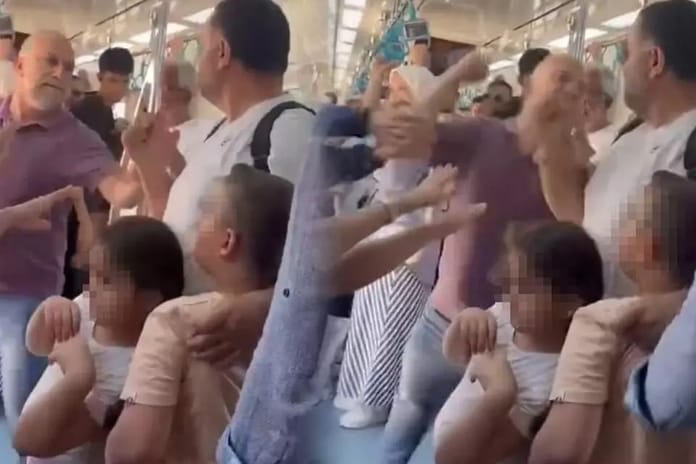 Marmaray'da babaya çocuklarının yanında yumruk davasında karar çıktı 