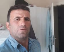 Eşini bardakla öldürdü, üzerindeki kan ele verdi