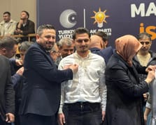 Balıkesir'de 19 CHP'li genç AK Parti'ye katıldı