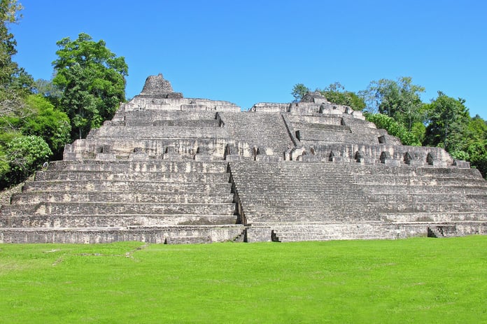 1700 yıllık Maya Kralı'nın hazinesi ve mezarı bulundu