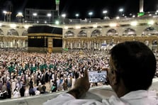 Suudi Arabistan 75 bin izinsiz hacı adayını geri gönderdi