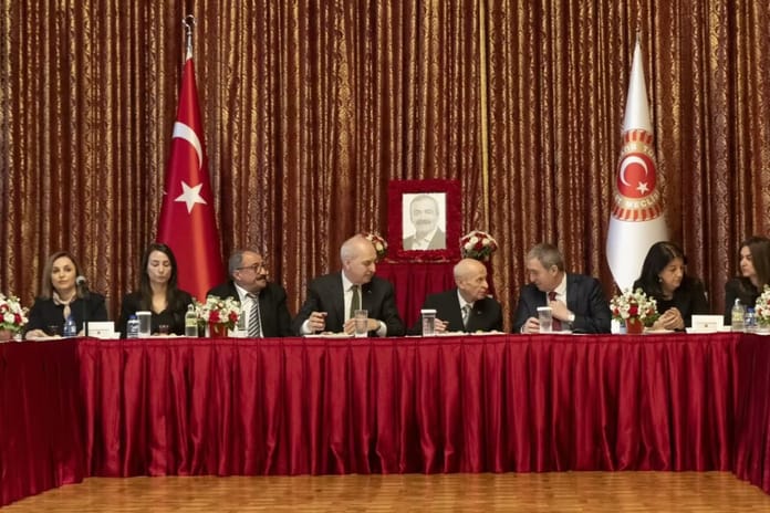Devlet Bahçeli TBMM’de: Sırrı Süreyya Önder'in taziyesine katıldı