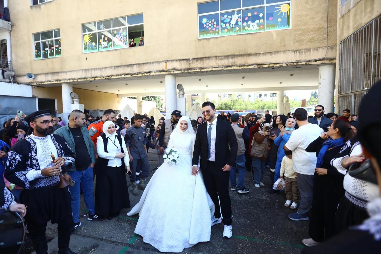İsrail'in saldırılarına rağmen dünya evine girdiler!