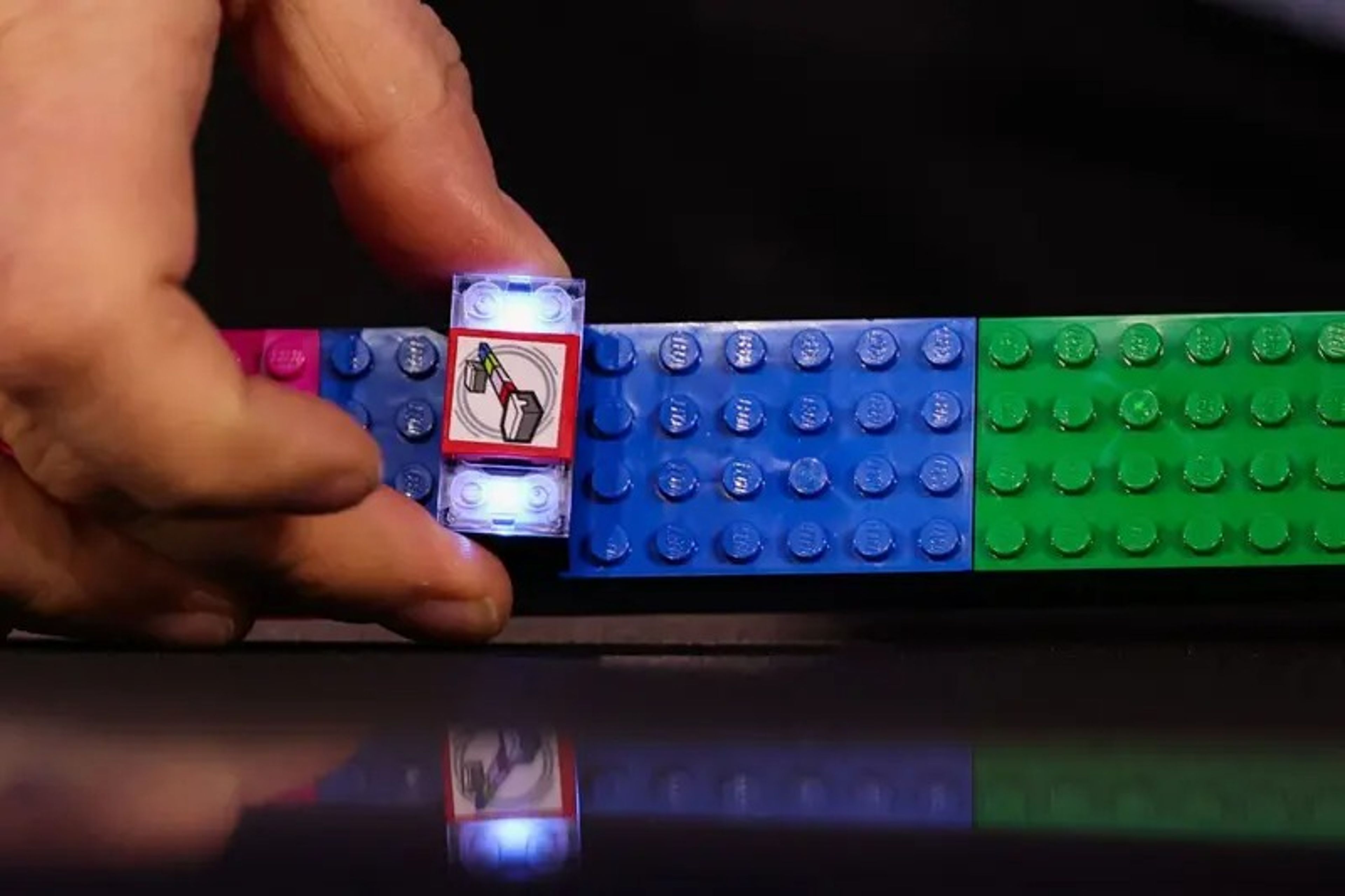 Lego yeni akıllı blok teknolojisini tanıttı: Oyun uzmanlarından hayal gücü uyarısı