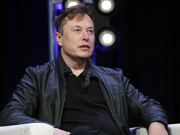 Elon Musk Trump yönetimindeki işlerini azaltacak